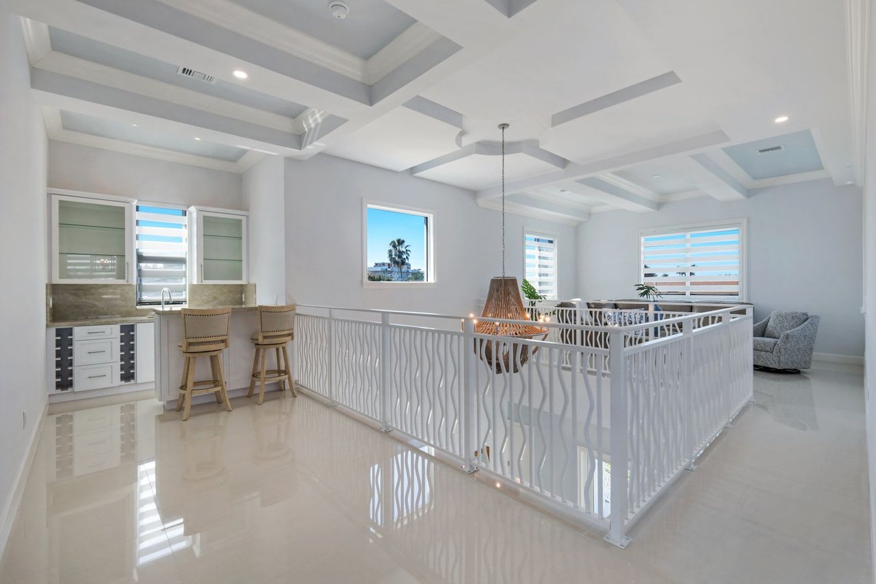 31 Manor Terrace, Marco Island