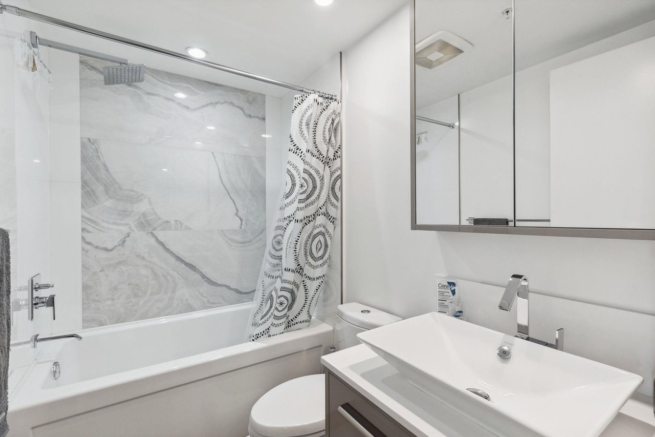 2106-2378 Alpha Ave