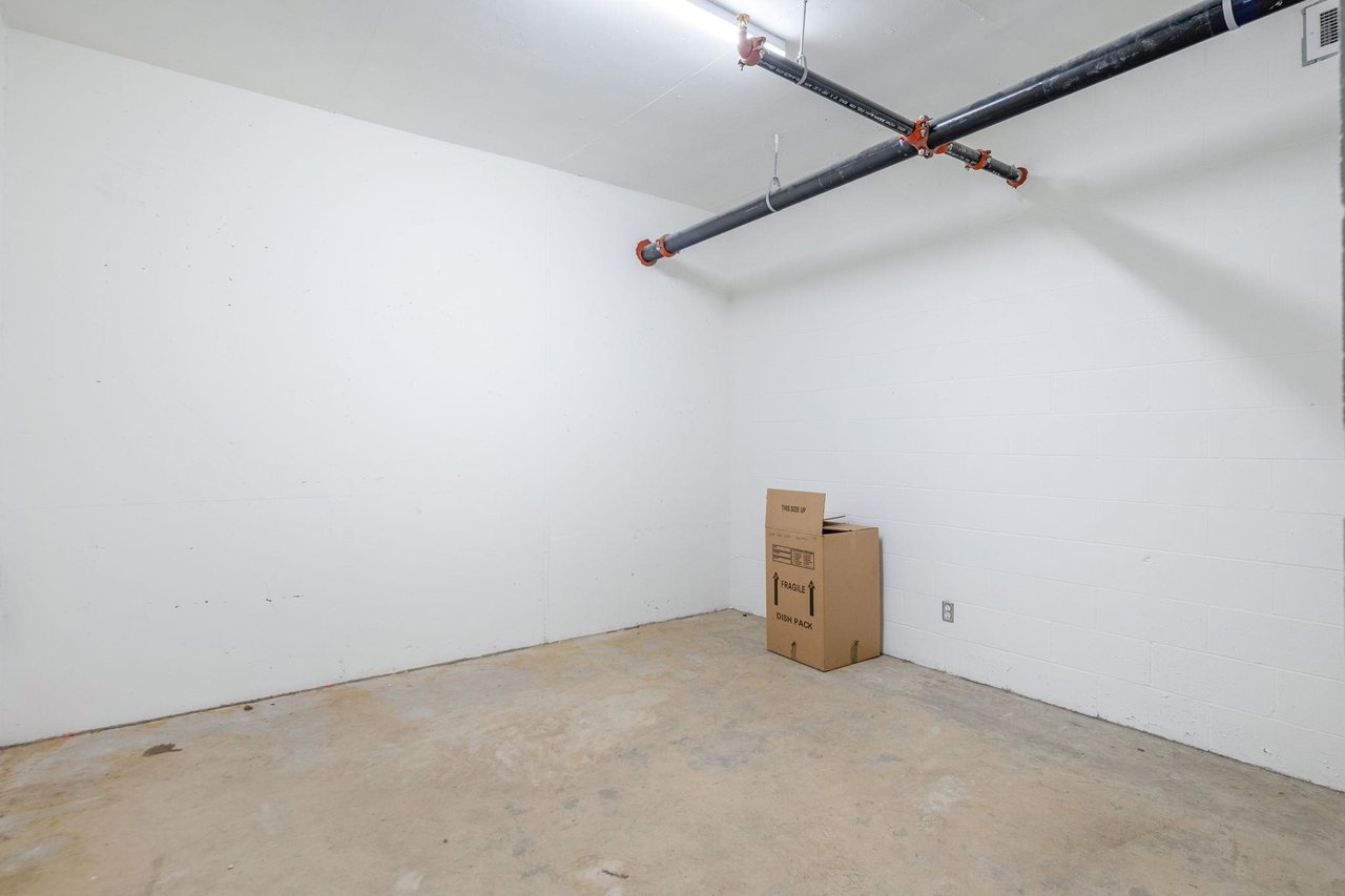 801-210 E 5th Ave