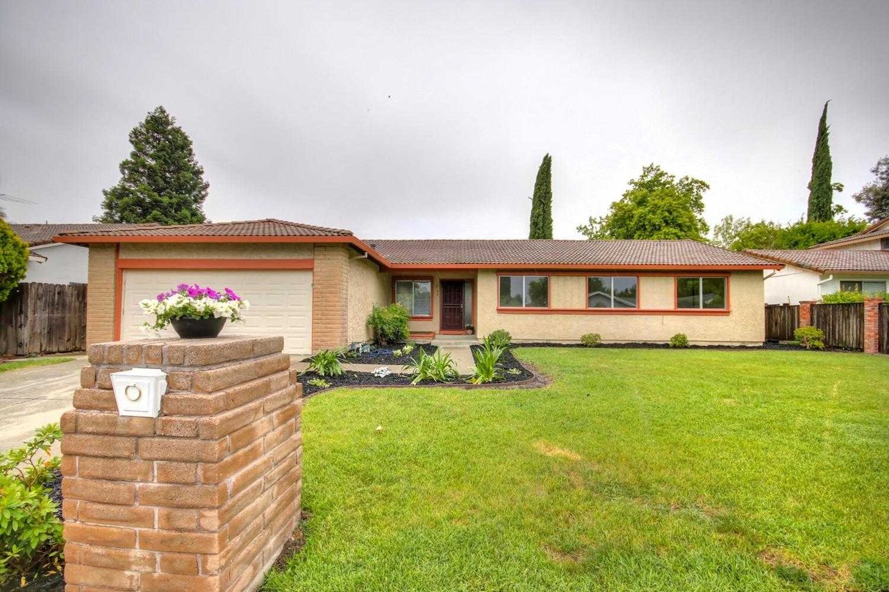6792 Starboard Way
