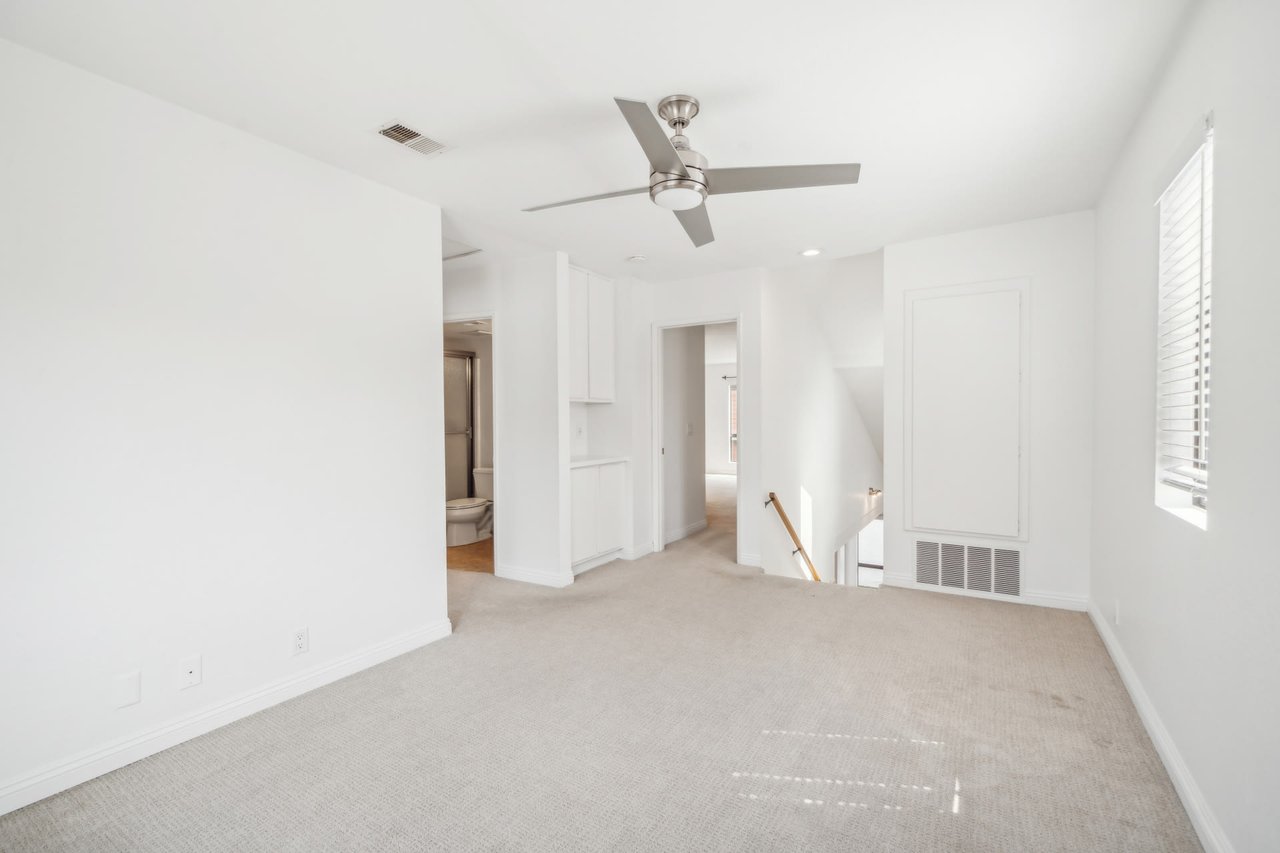 1526 August Lane #4