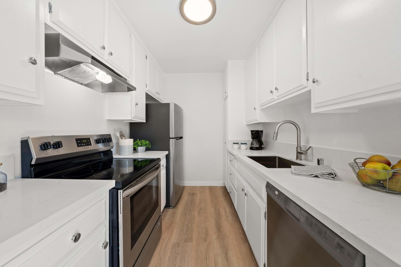 428 Hill Street #22, Ocean Park