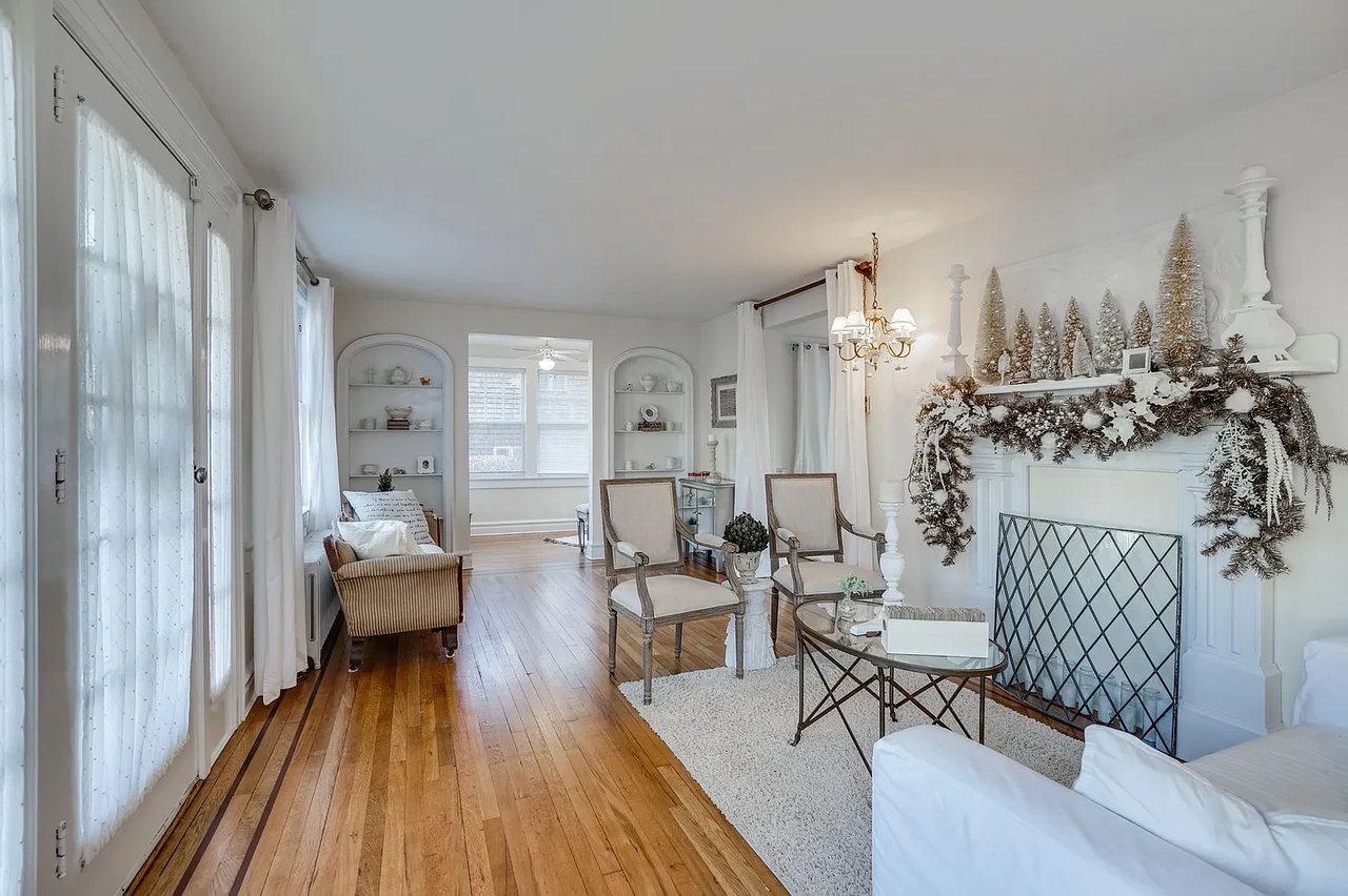 22 Community Rd