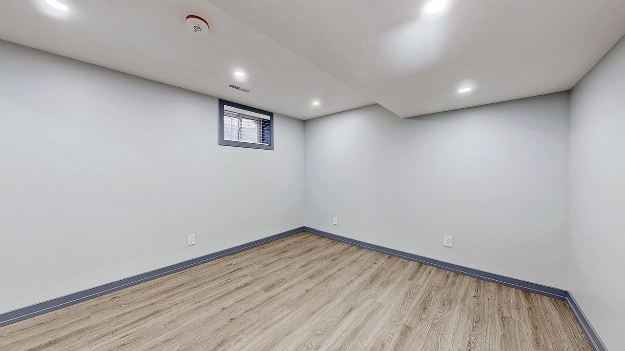 36 Jayfield Rd - Basement Unit