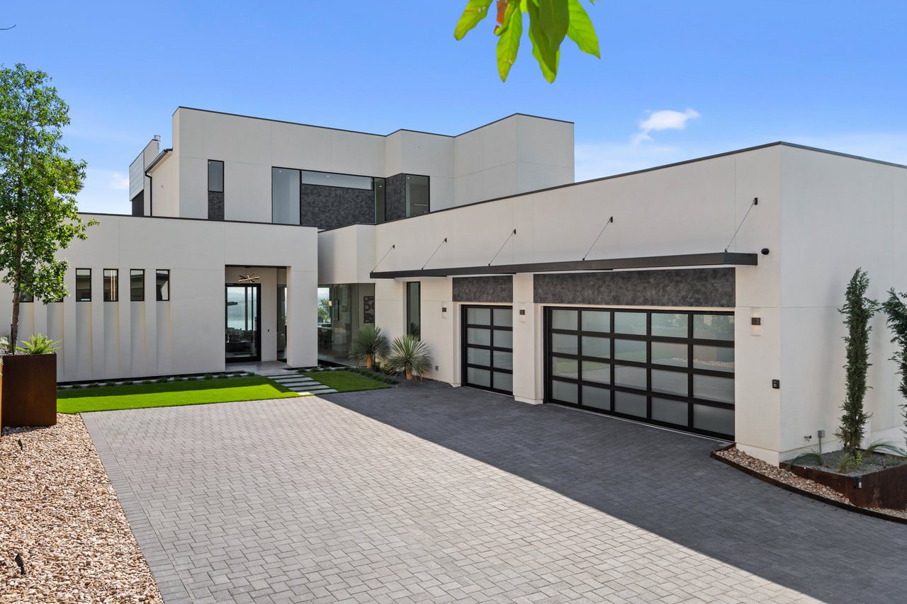 6809 Oasis Pass