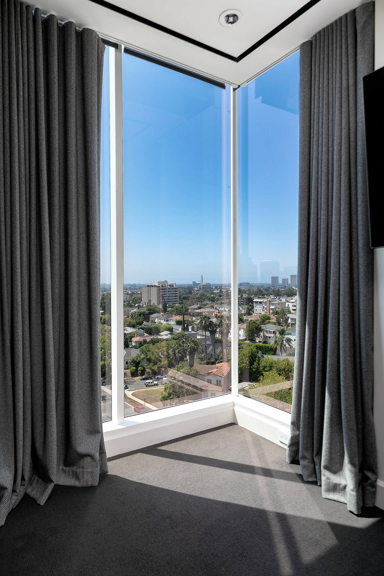 1200 Club View Dr #11S, Wilshire Corridor