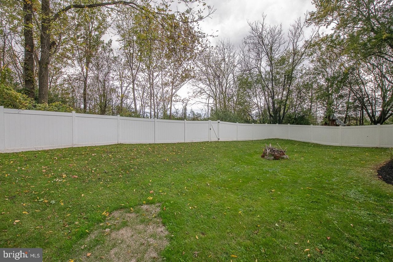 82 Woodbine Way
