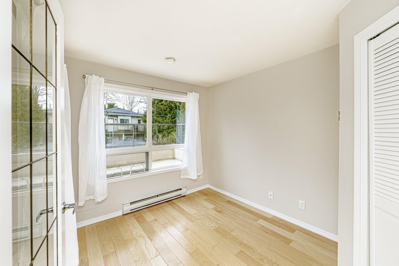 210-3638 W Broadway