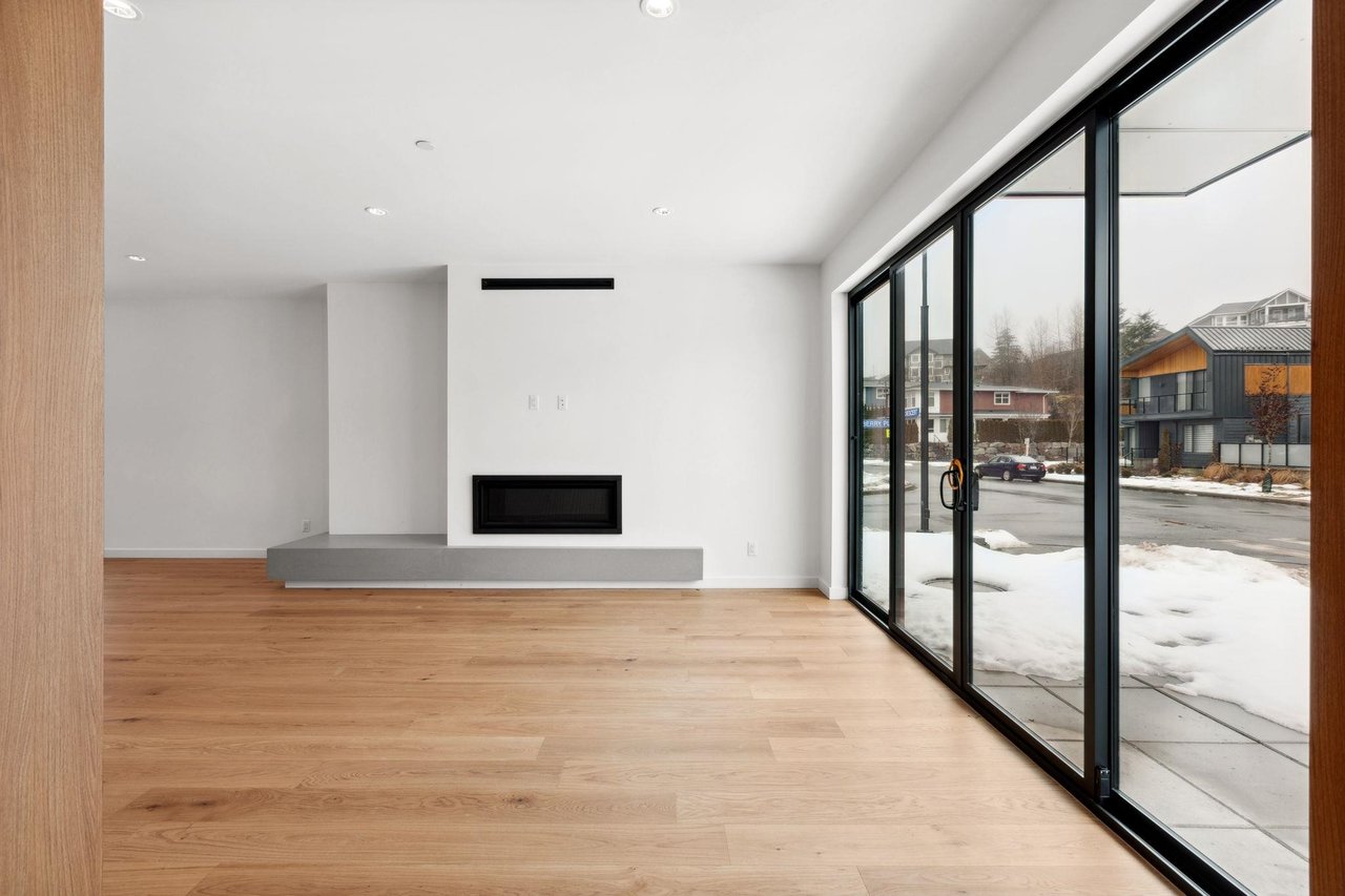 40821 The Cres Cres
