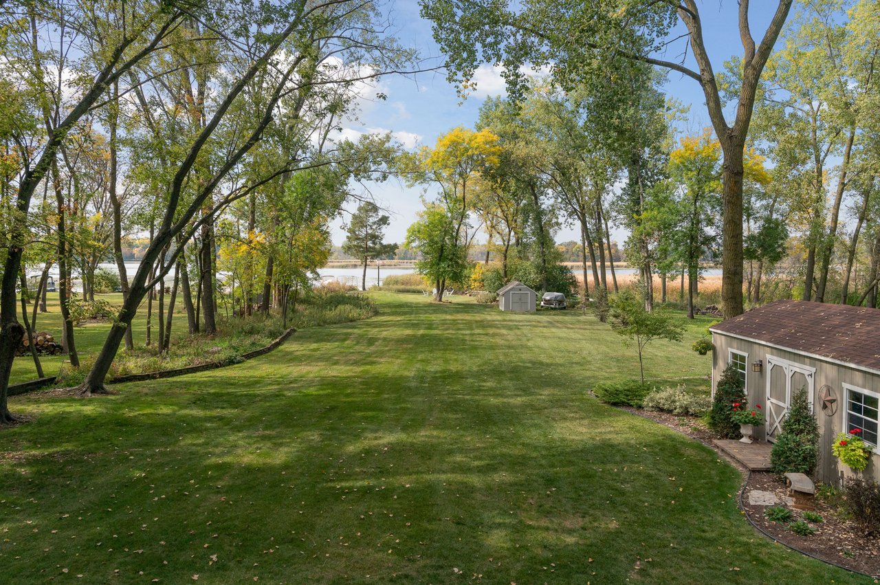 What Happens if I Price My Lake Home Above What Recent Comps Support?