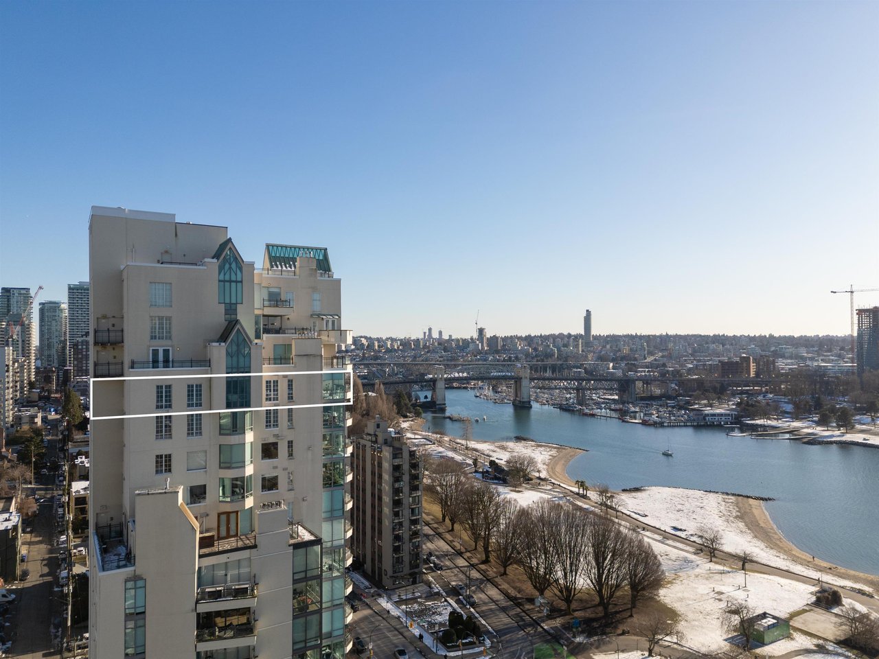 2002-1311 Beach Ave