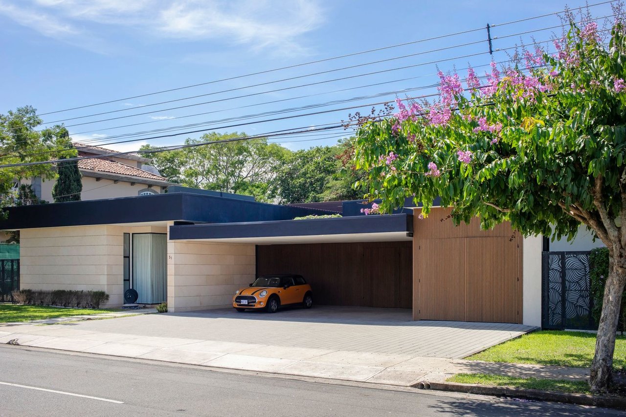 Golf Front Modern Home, Santa Ana, San Jose