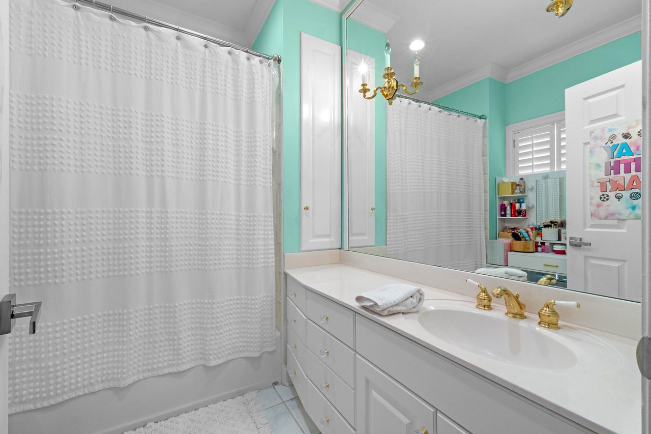 1421 Place Picardy