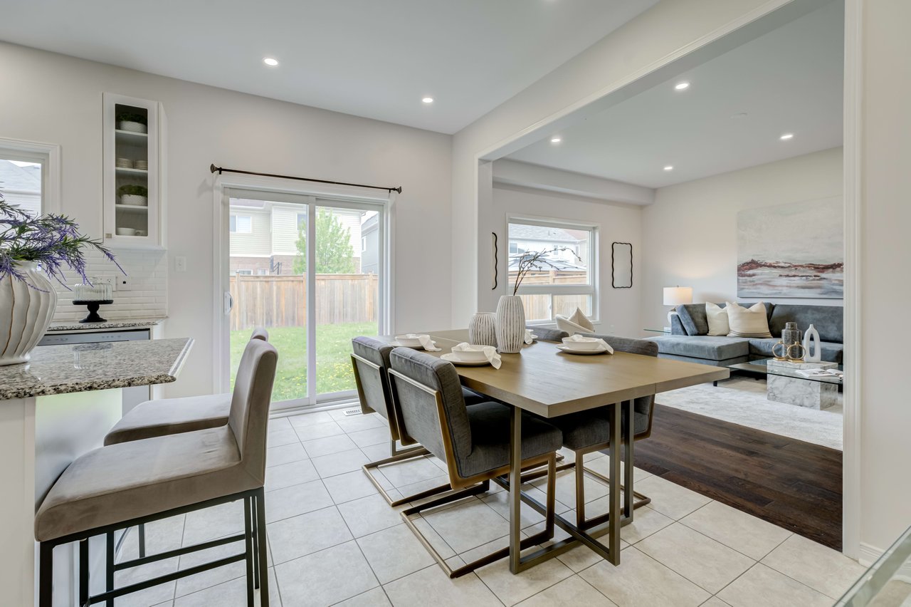 18 Fred Jackman Ave