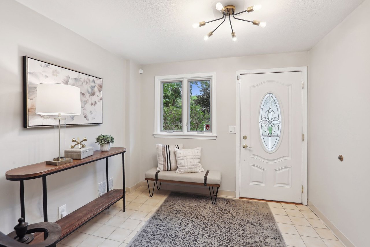 2460 Zealand Ave N, Golden Valley
