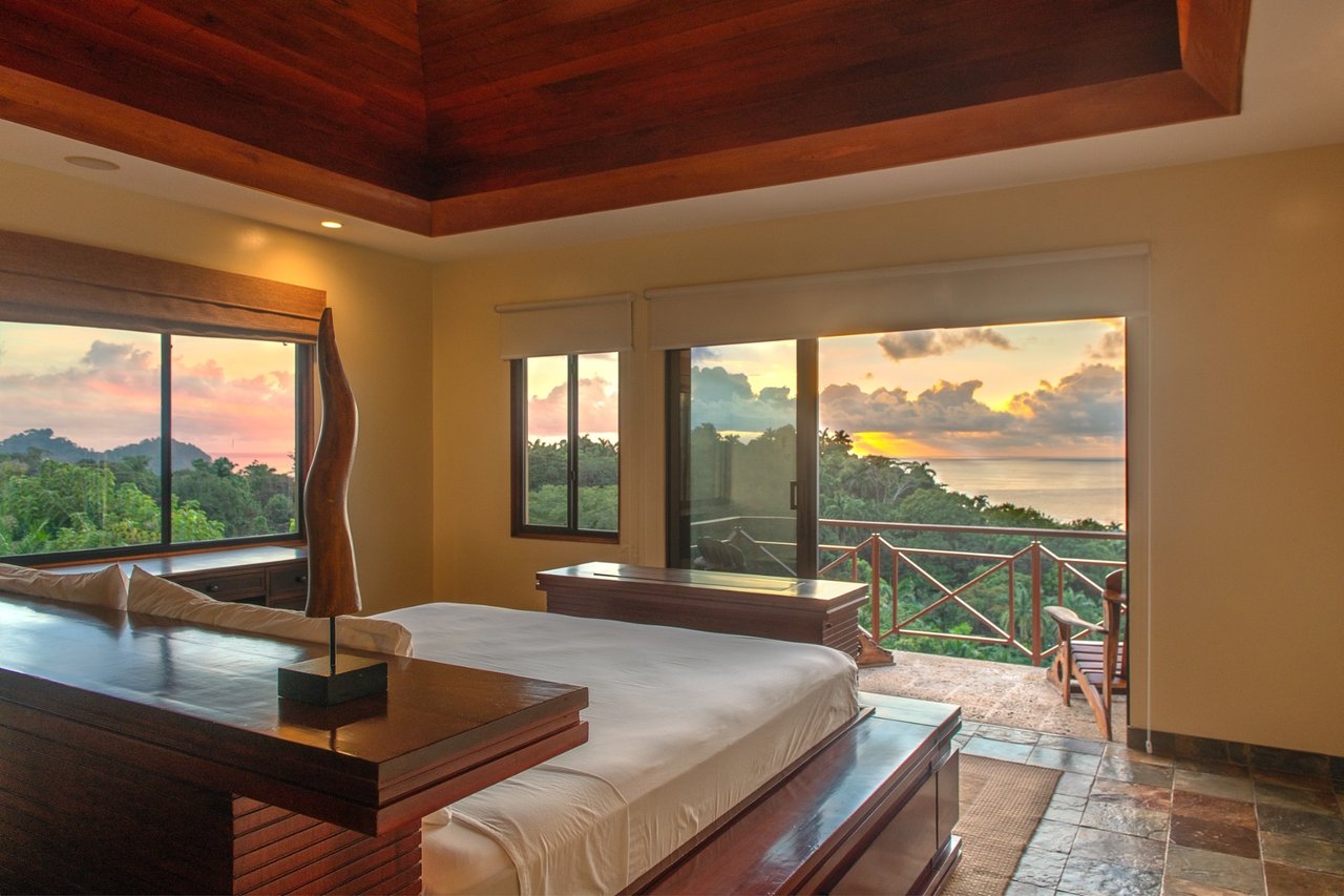 Oceanview Infinity Pool Estate, Manuel Antonio, Puntarenas