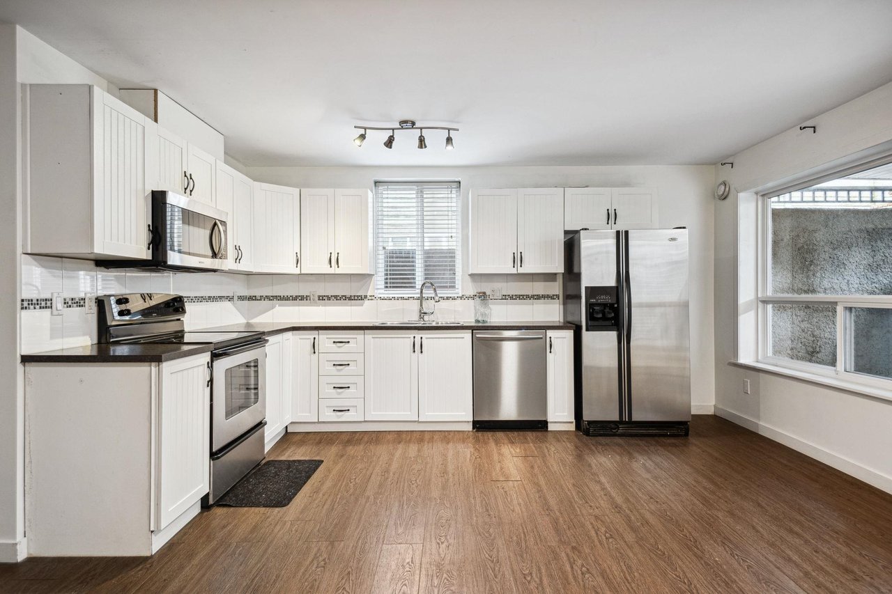 20307 98a Ave