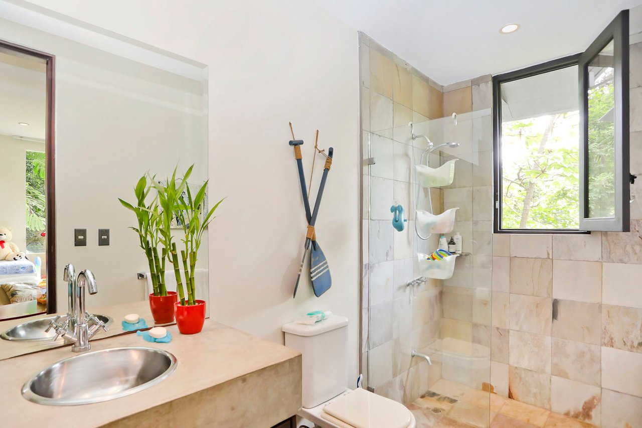 Modern Forest View Home, Santa Ana, San Jose