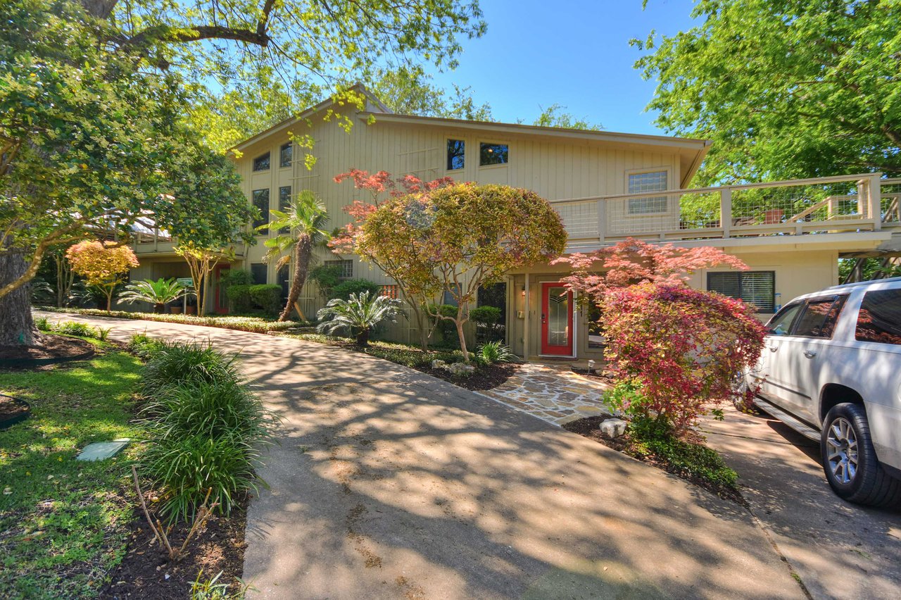 1311 Meredith St