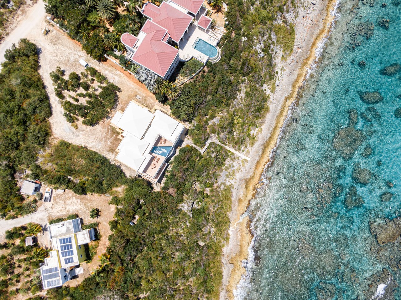 Looking North Villa - Ocean View