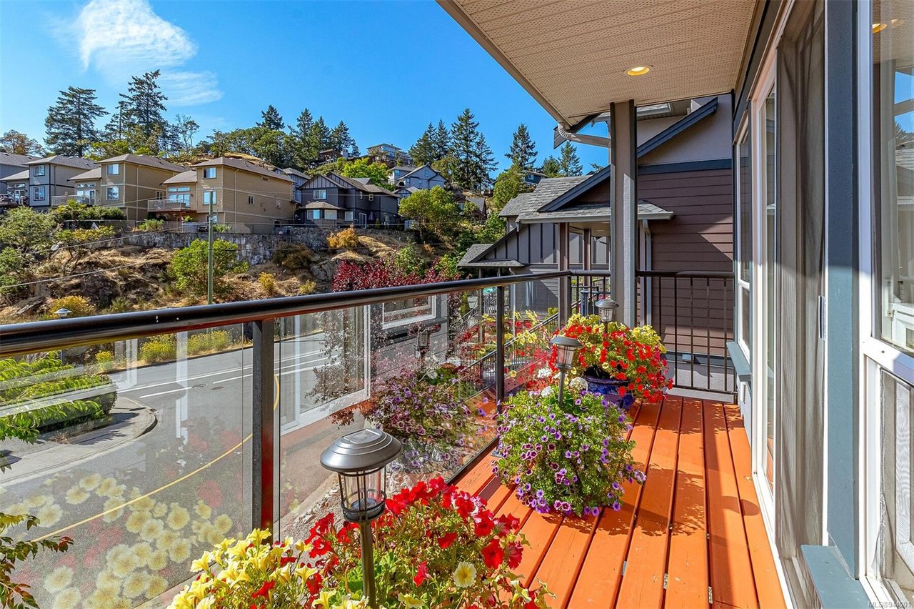577 Kingsview Ridge