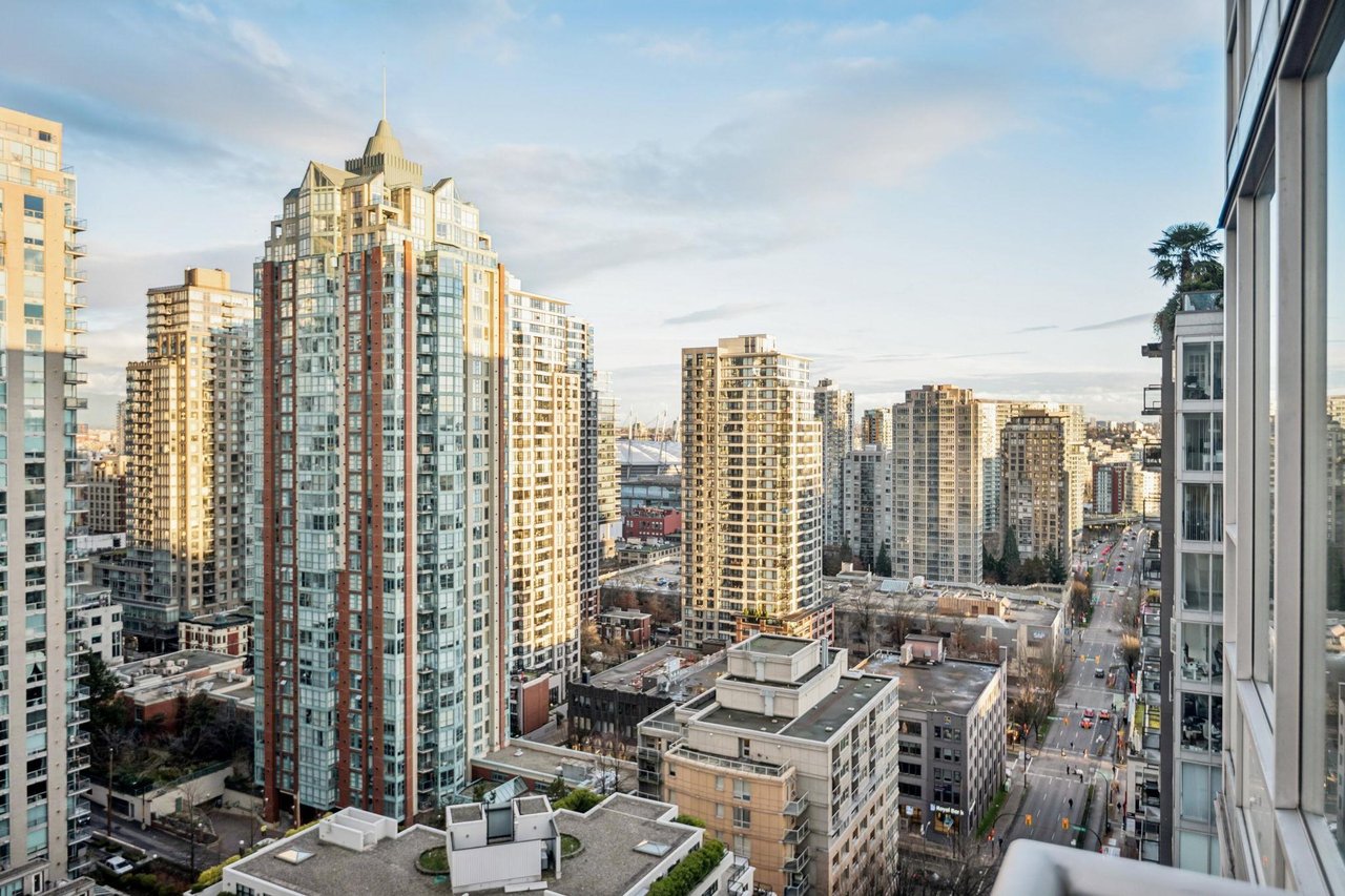 2103-1001 Richards Street, Vancouver