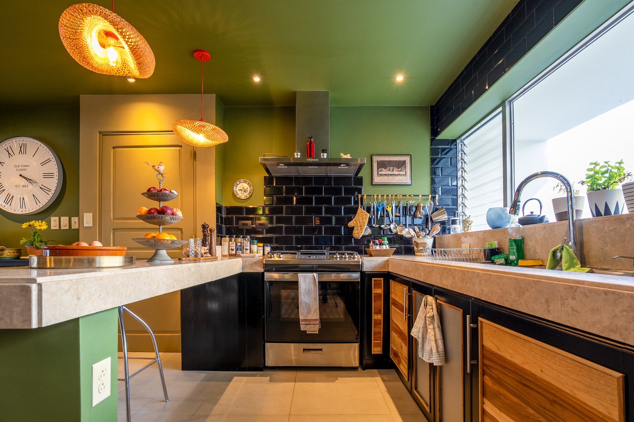 Designer Estate With Sauna, Escazu, San Jose