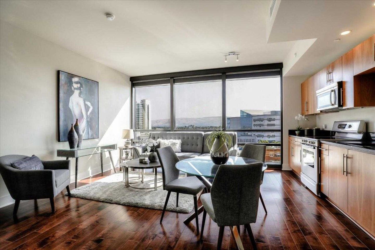 88 E San Fernando ST 906