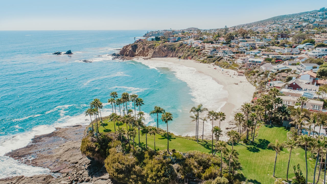 LAGUNA BEACH