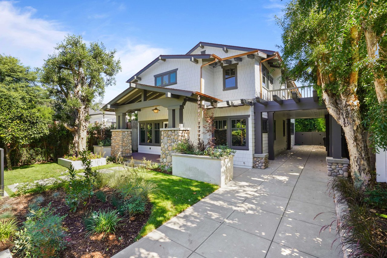 1520 N Sierra Bonita Ave, Sunset Square