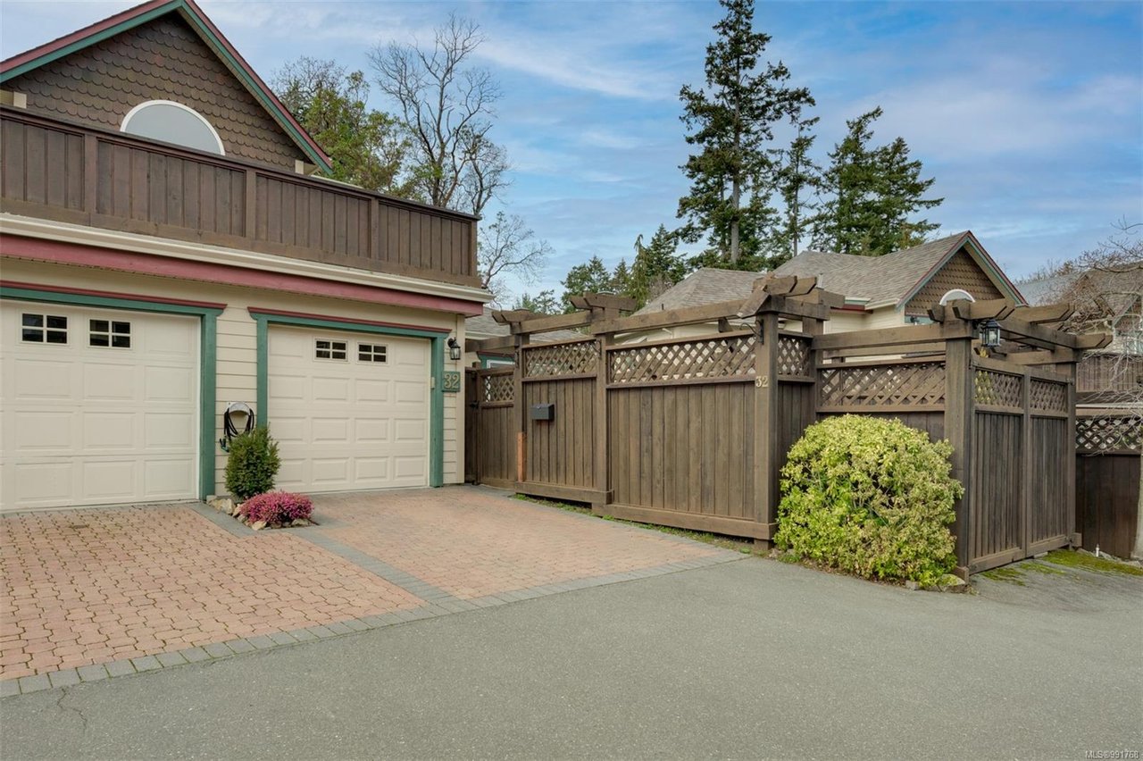 32-108 Aldersmith Pl