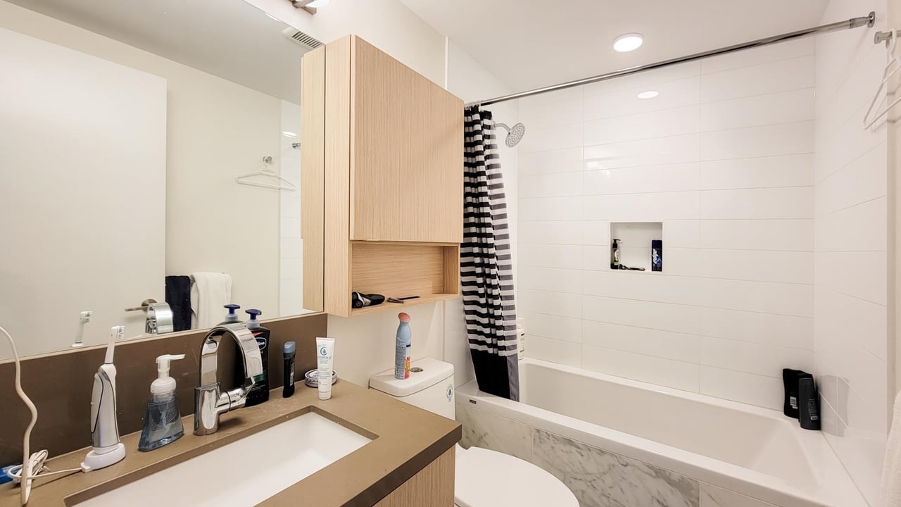 501-530 Whiting Wy