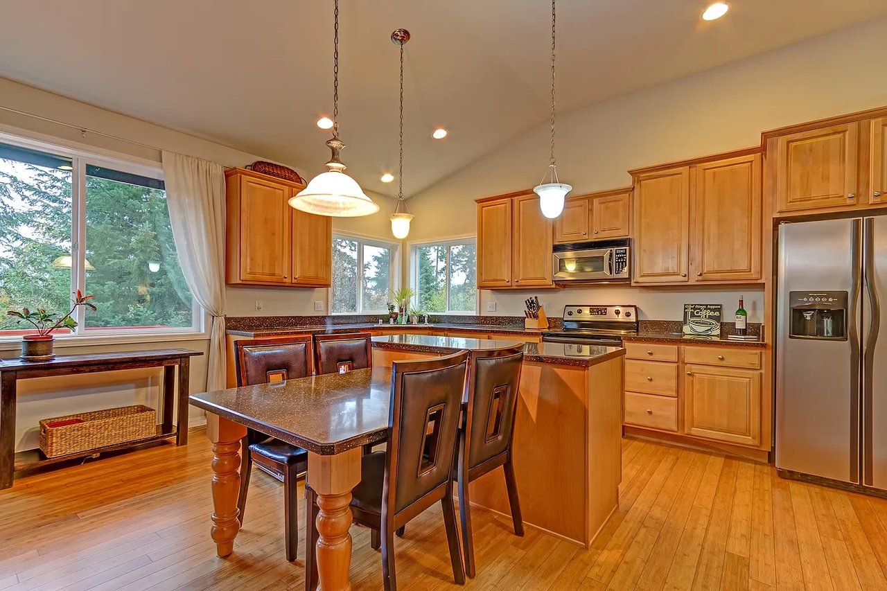 20303 197th Ave E