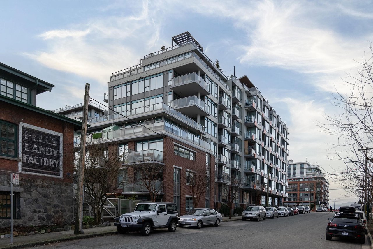 714-250 E 6th Ave