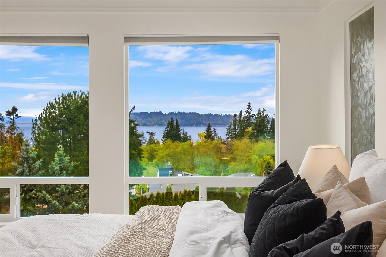10612 MacArthur Lane, Mukilteo