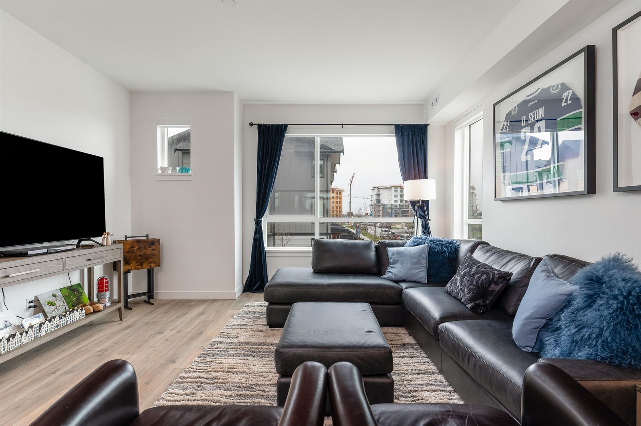 1-4292 Wolf Wy