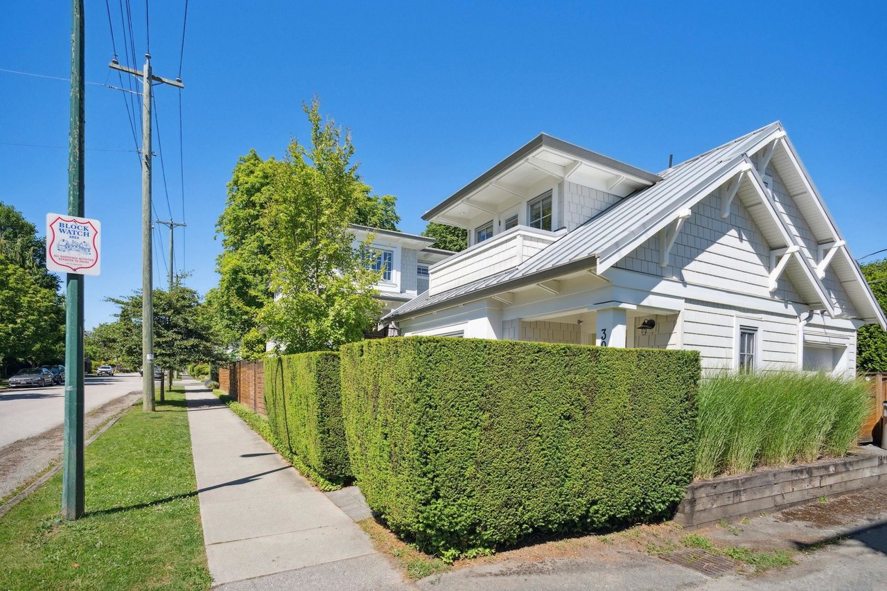 2596 W 14th Ave