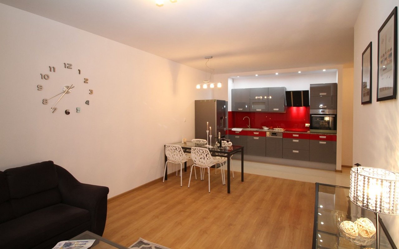 Cocktails, Cupcakes & Charcuterie