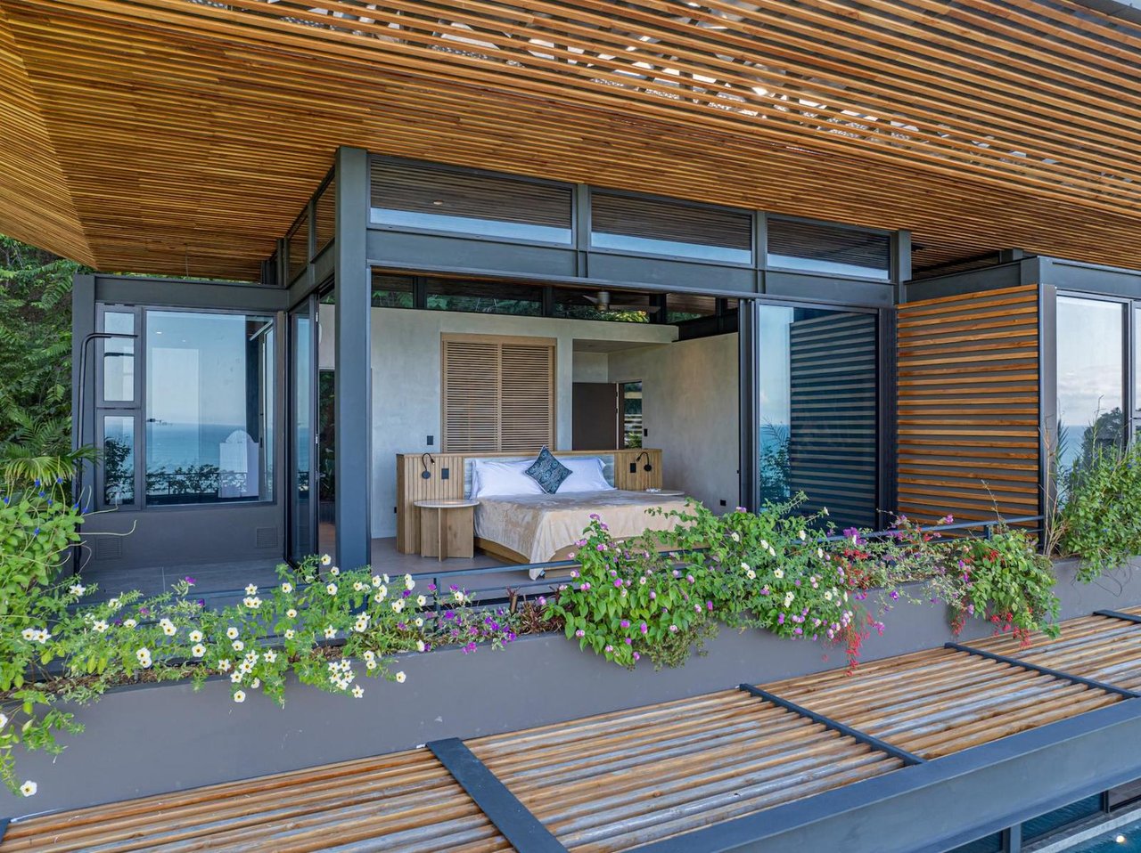 Designer Tropical Ocean View Home, Dominical, Puntarenas