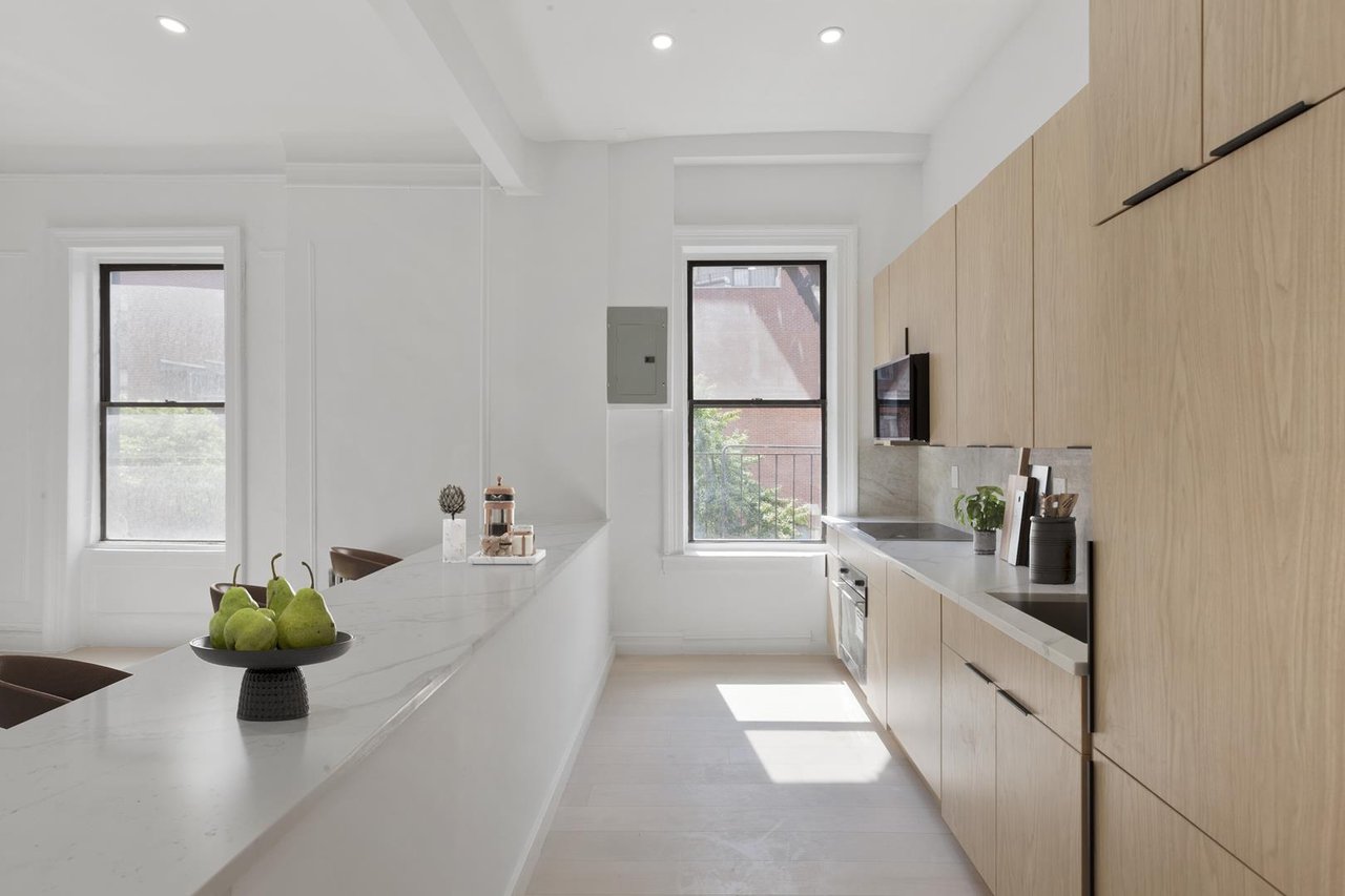 245 East 10th Street, Apt 2