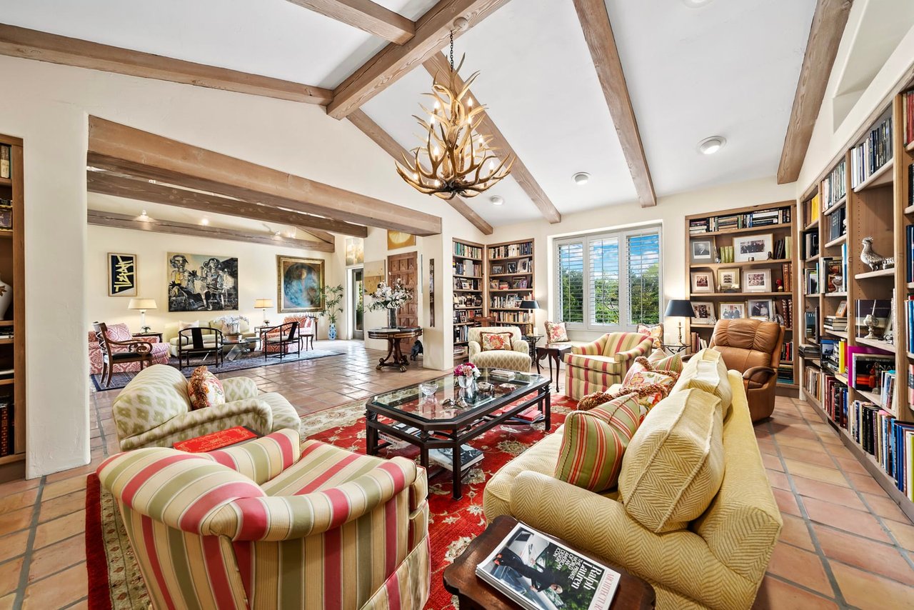 Dual Living Room