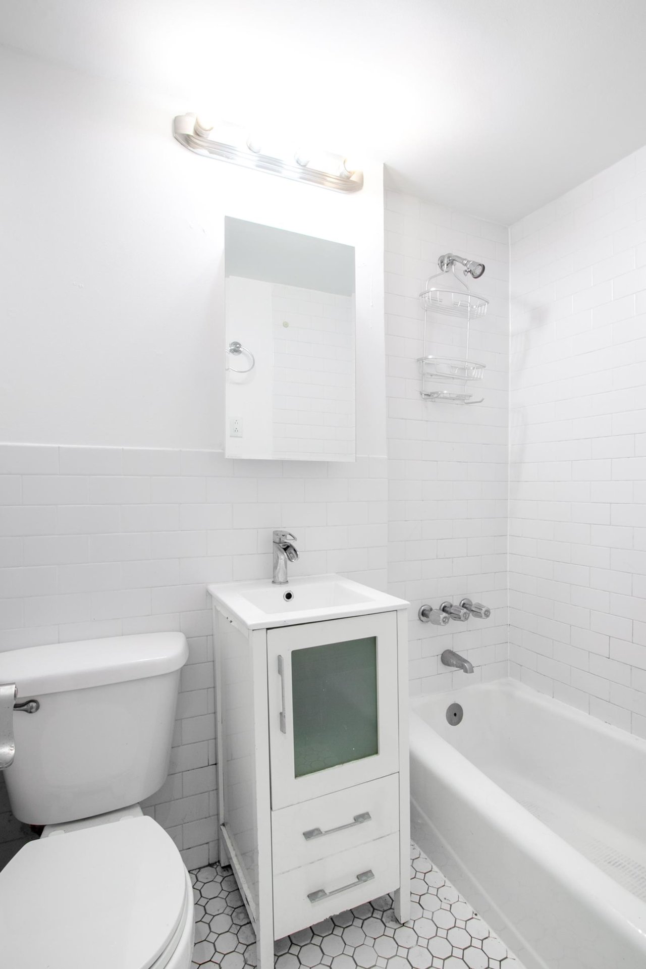 341 East 22nd Street, Apt 3-A