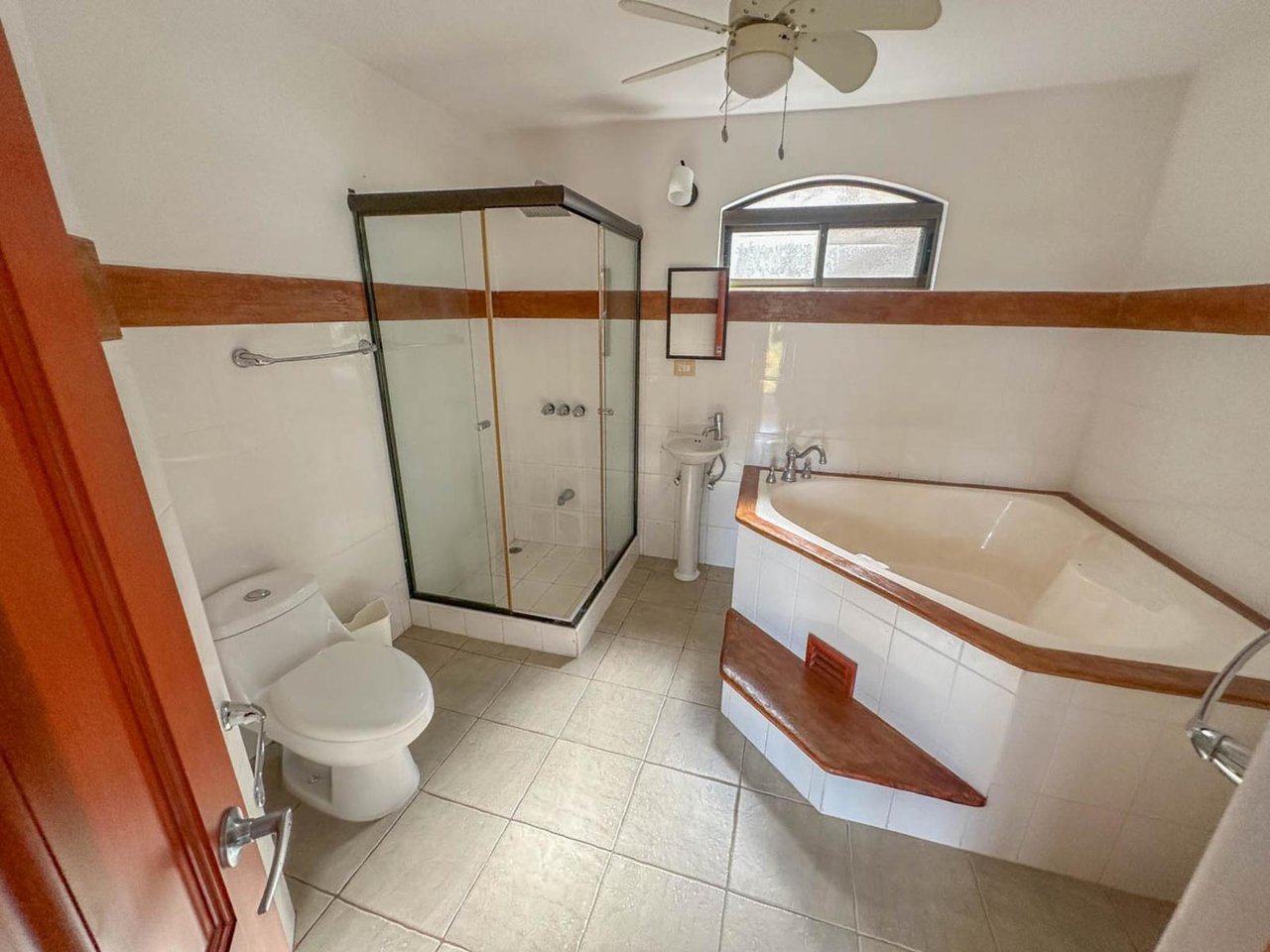 Secure Gated Villa Community, Ojochal, Puntarenas