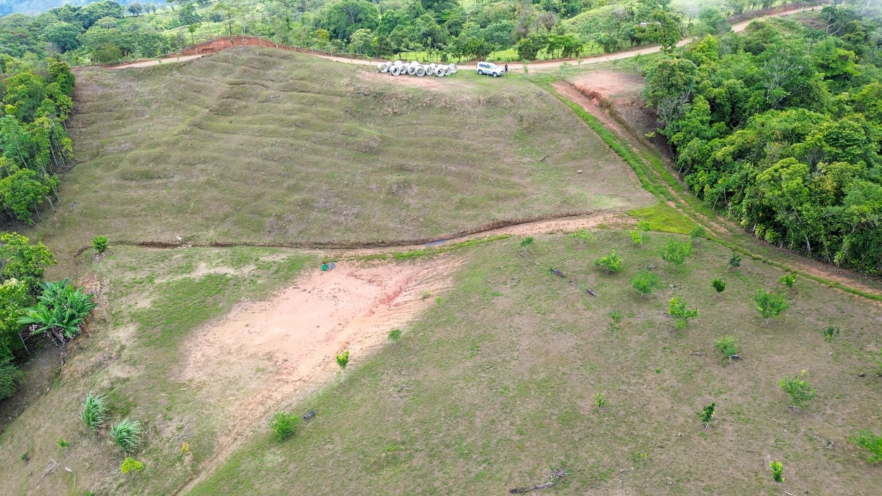 Ocean, Mountain and waterfall View Lot