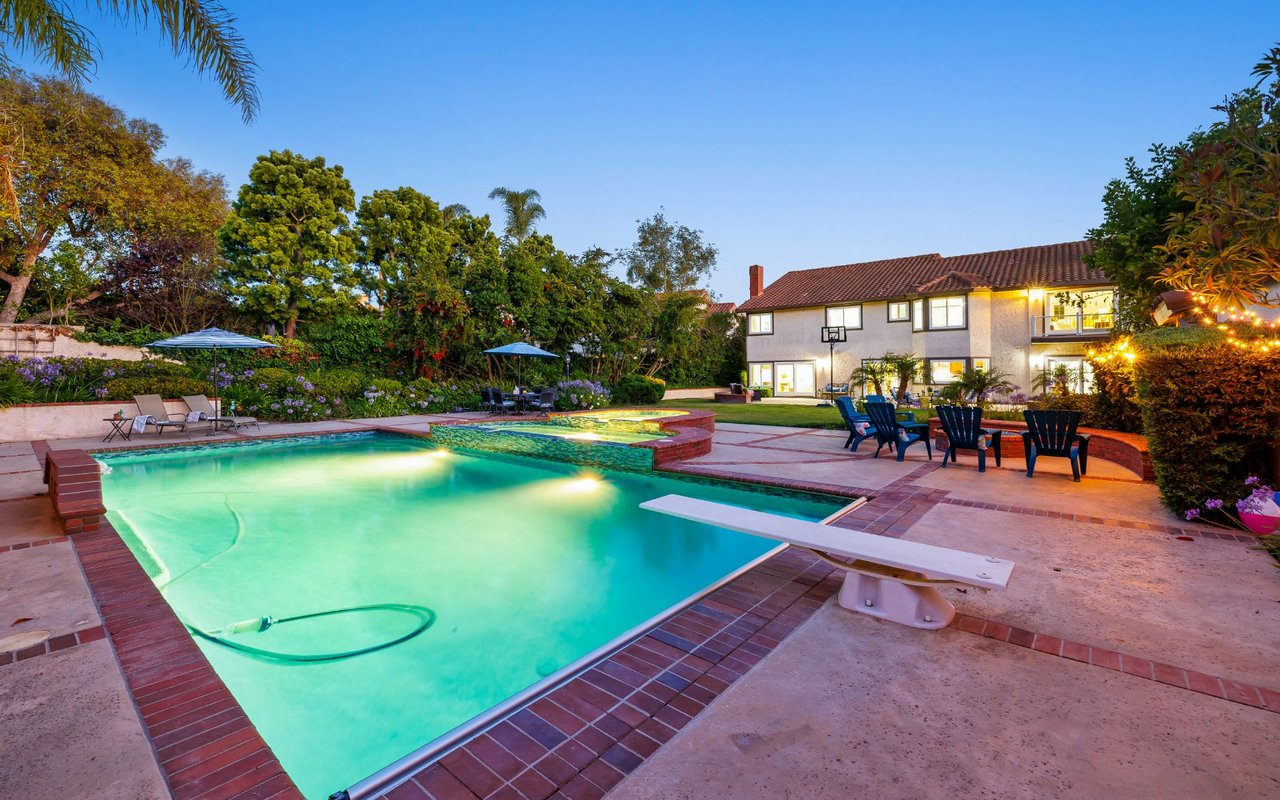 16 Quarterhorse Lane