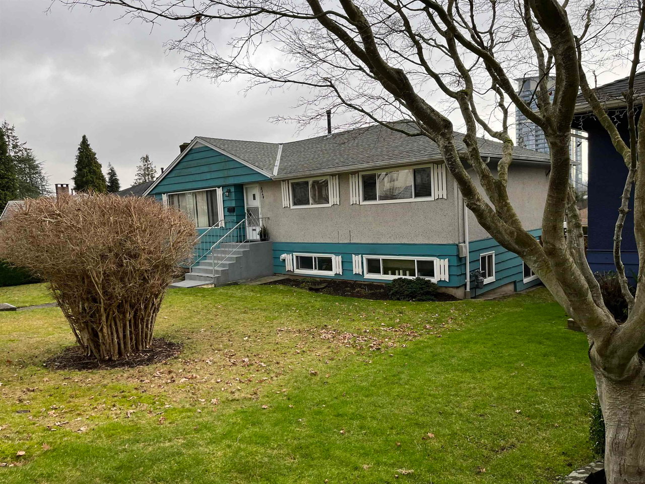 5540 Buchanan Street, Burnaby