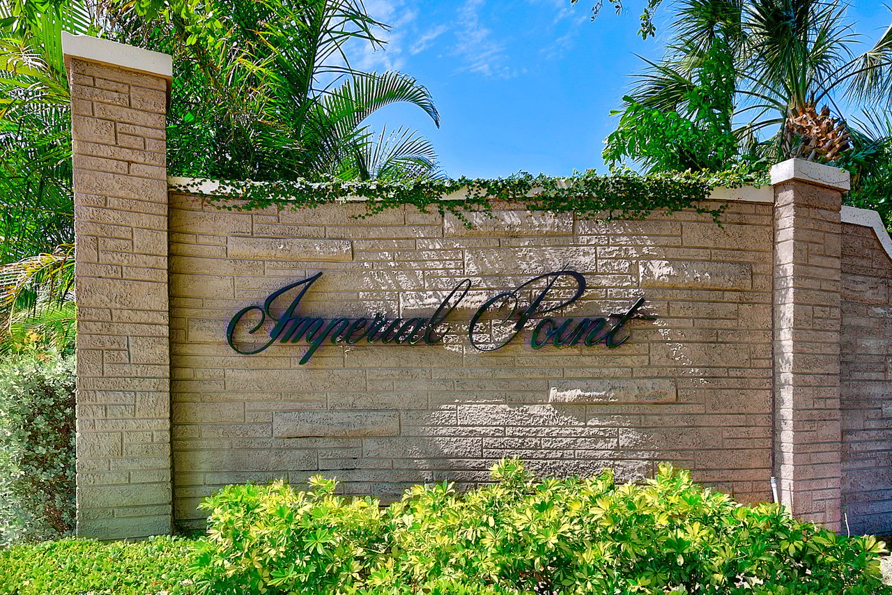 10280 Imperial Point Dr W, #20, Largo, FL 33774