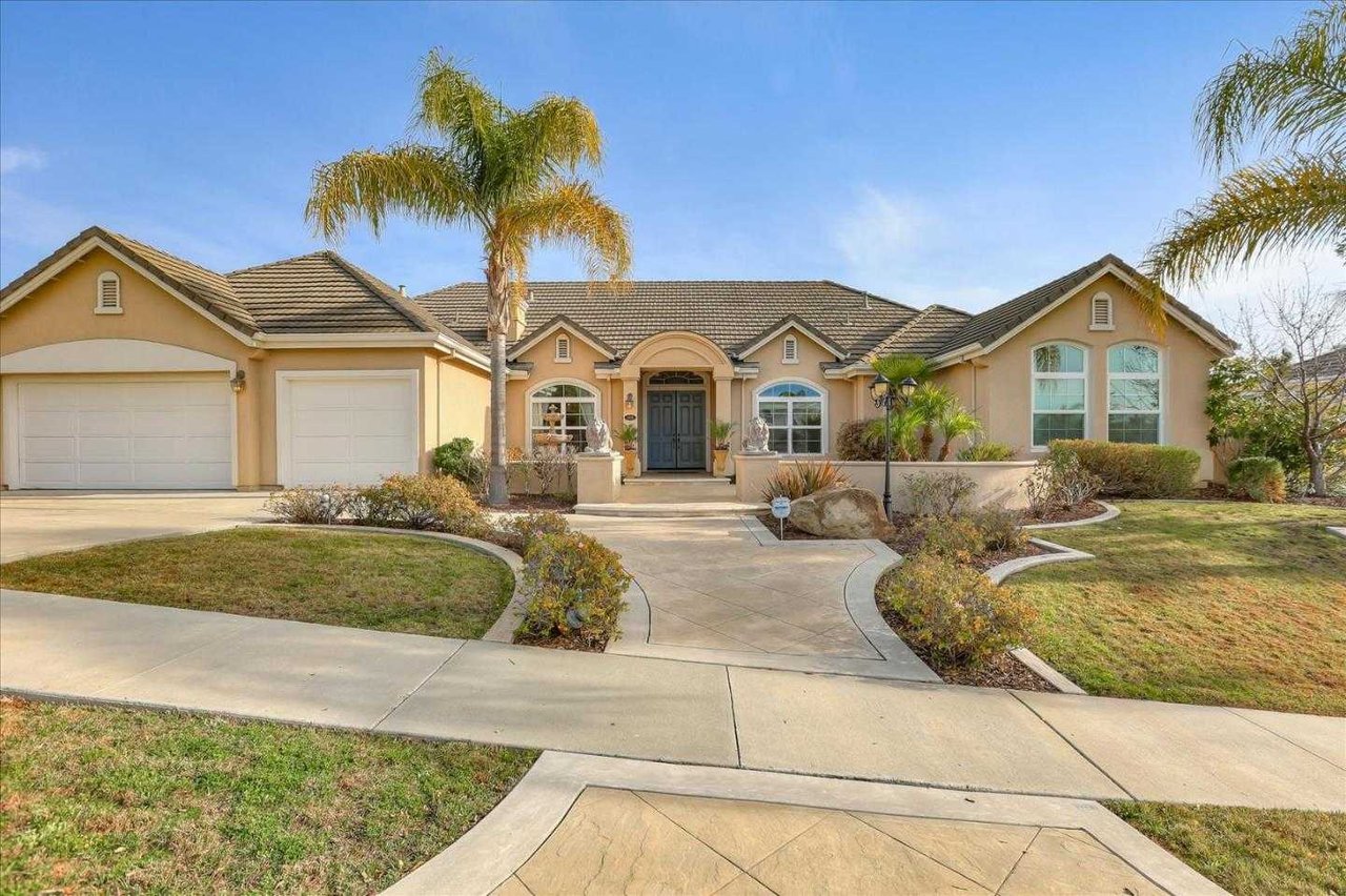 2208 Deer Crest CT
