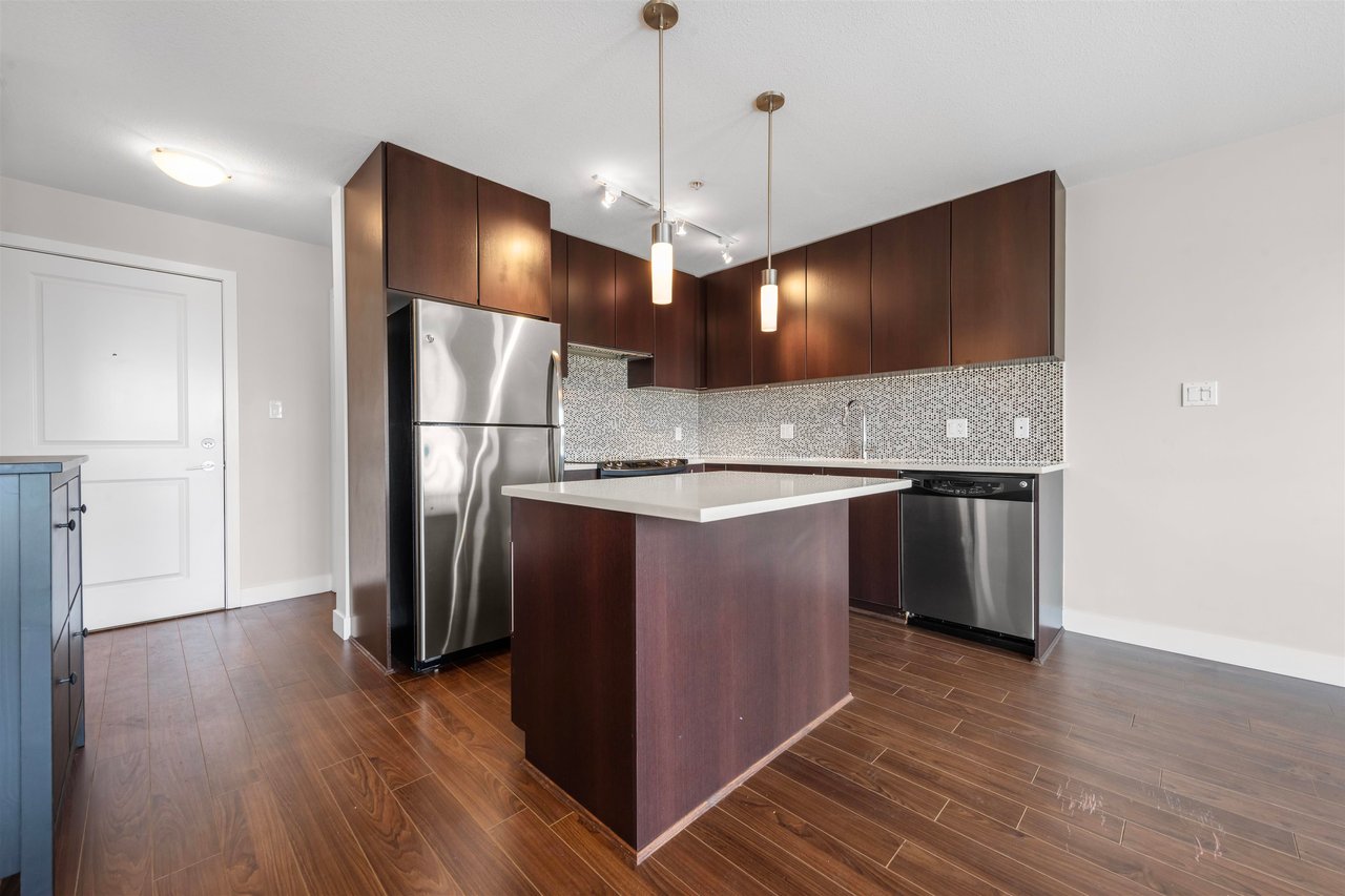 307-15795 Croydon Dr