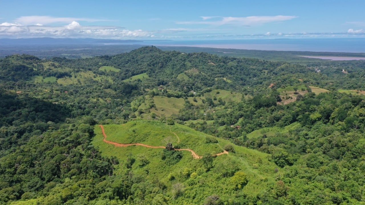 Waterfall Ocean View Estate, Ojochal, Puntarenas
